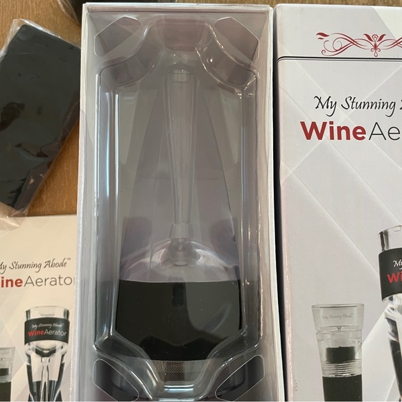 Wine Aerator, Enhanced Flavors with Smoother Finish - Picture 4 of 4